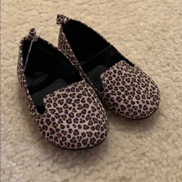 H&M Other - Never worn! Cheetah print loafers!